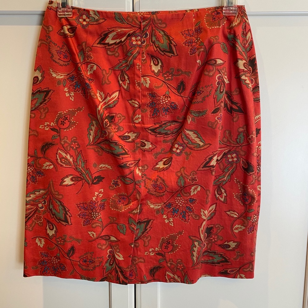 Orange skirt - Picture 2 of 3